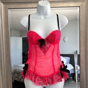 Victoria's Secret Women's Pink and Black Vest 34B